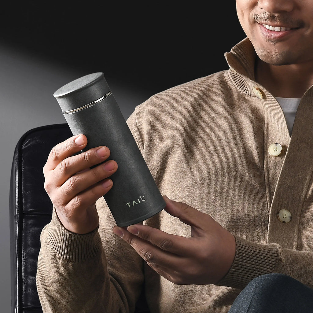 PURE TITANIUM MASTER WATER BOTTLE