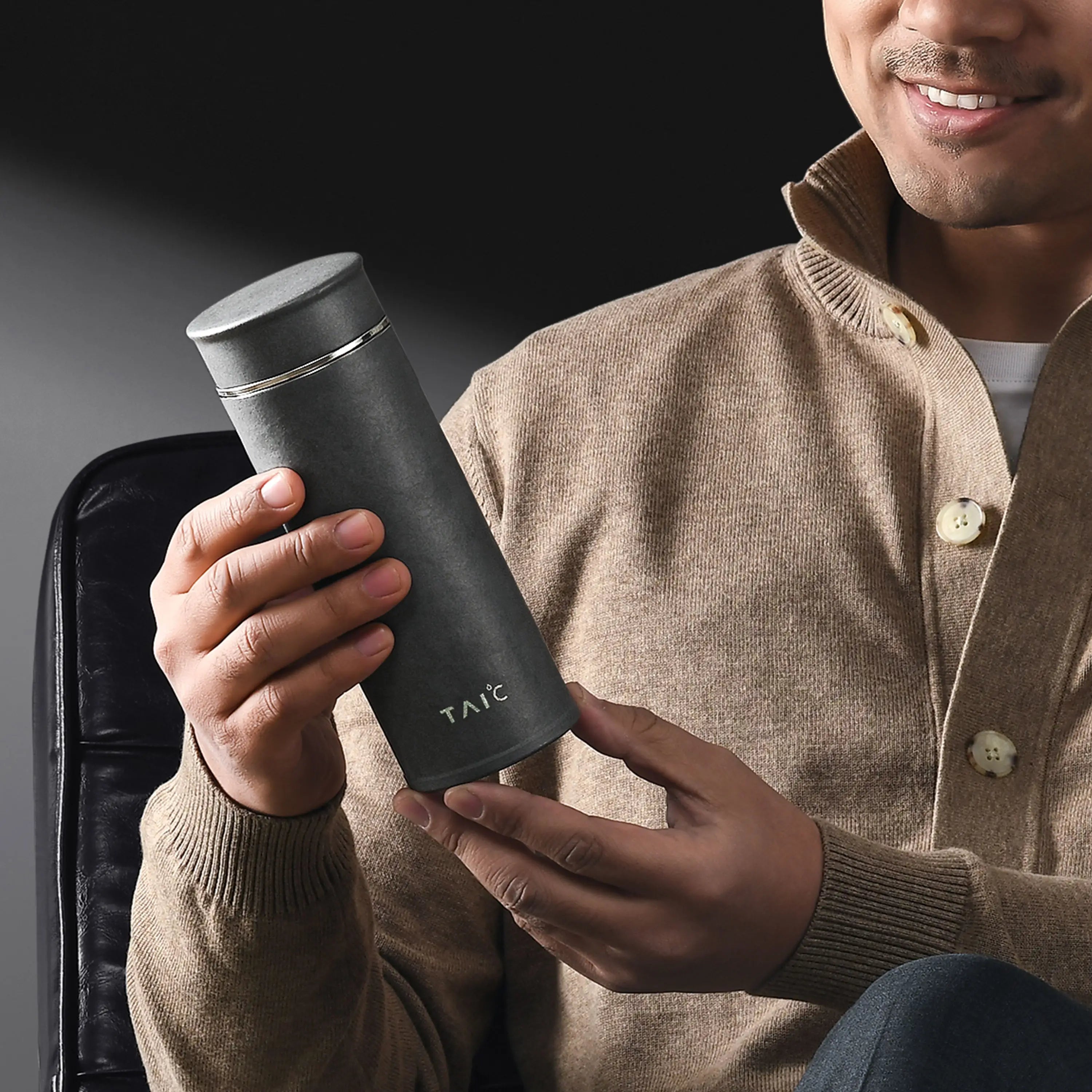 PURE TITANIUM MASTER WATER BOTTLE
