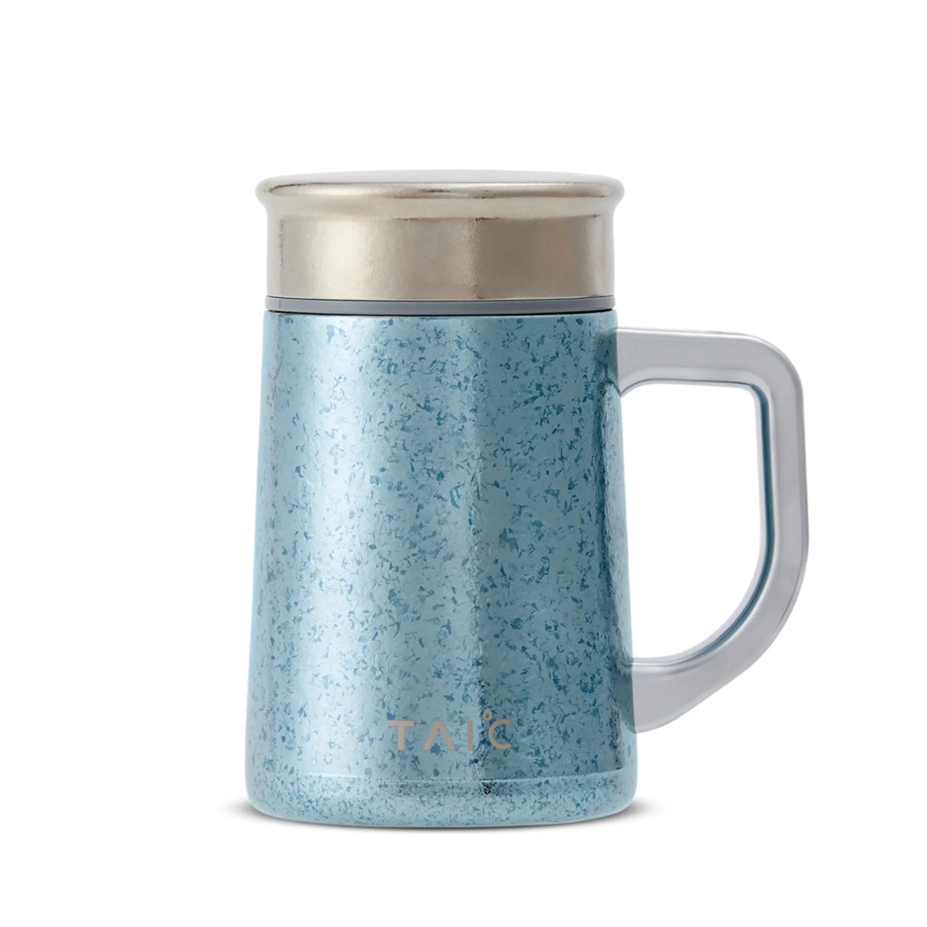 Pure titanium office mug 450mL in blue aurora gradient finish with lid and T-handle, front view