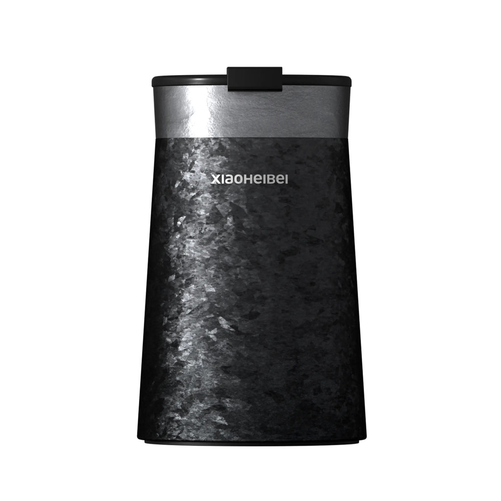 Кофейная кружка BlackInTi из чистого титана — чёрная кружка со съёмным кожаным ремешком, студийный снимок