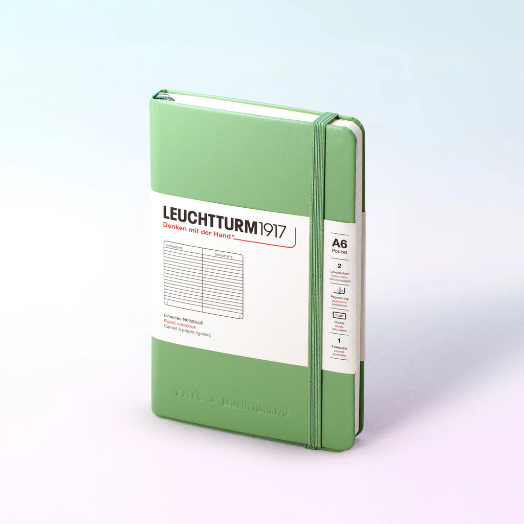 Совместный подарочный набор TAIC x LEUCHTTURM1917 — зелёный блокнот LEUCHTTURM1917 A6 в твёрдом переплёте