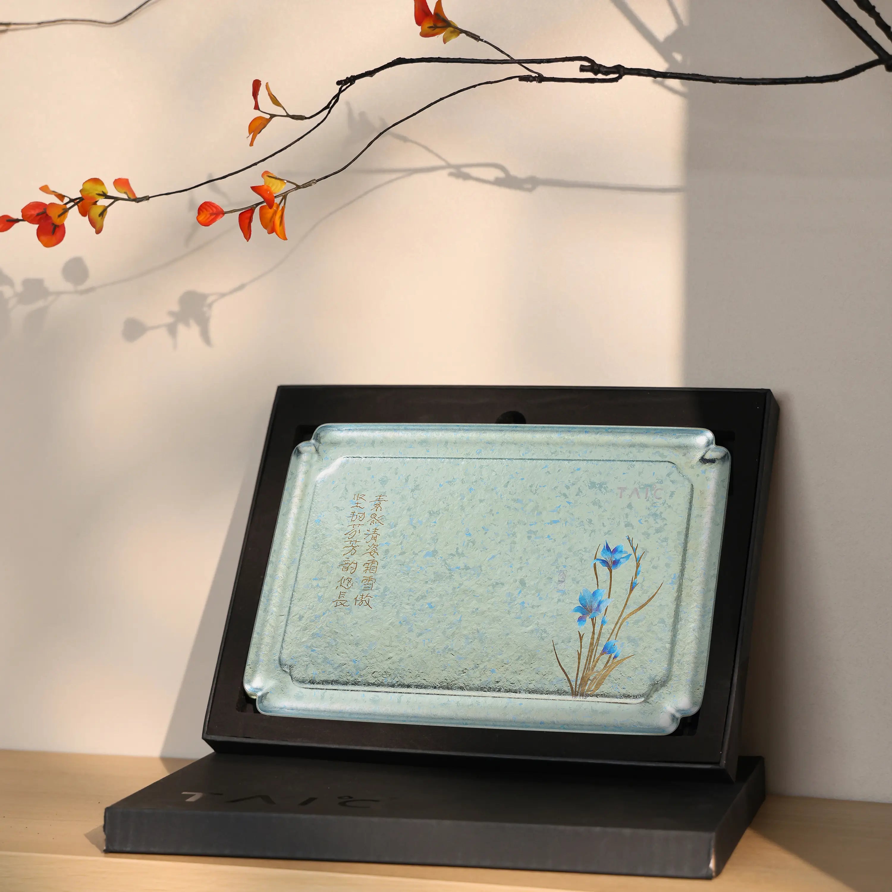 TITANIUM ARTISTRY TRAY