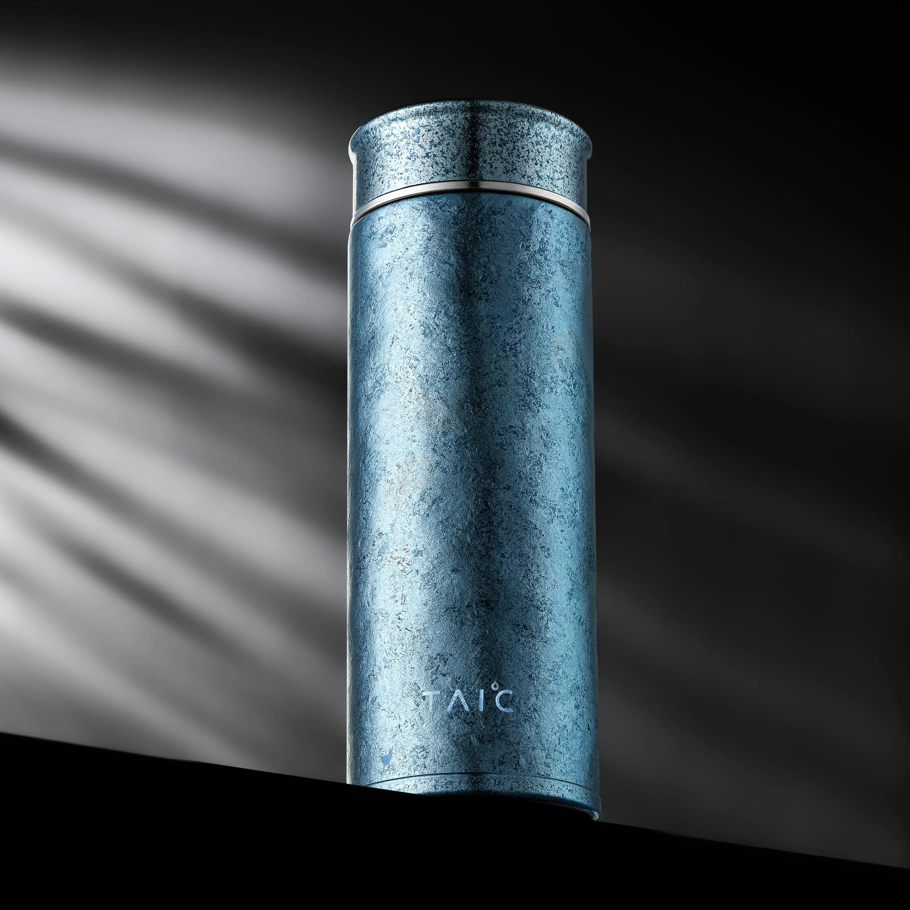 PURE TITANIUM MASTER WATER BOTTLE