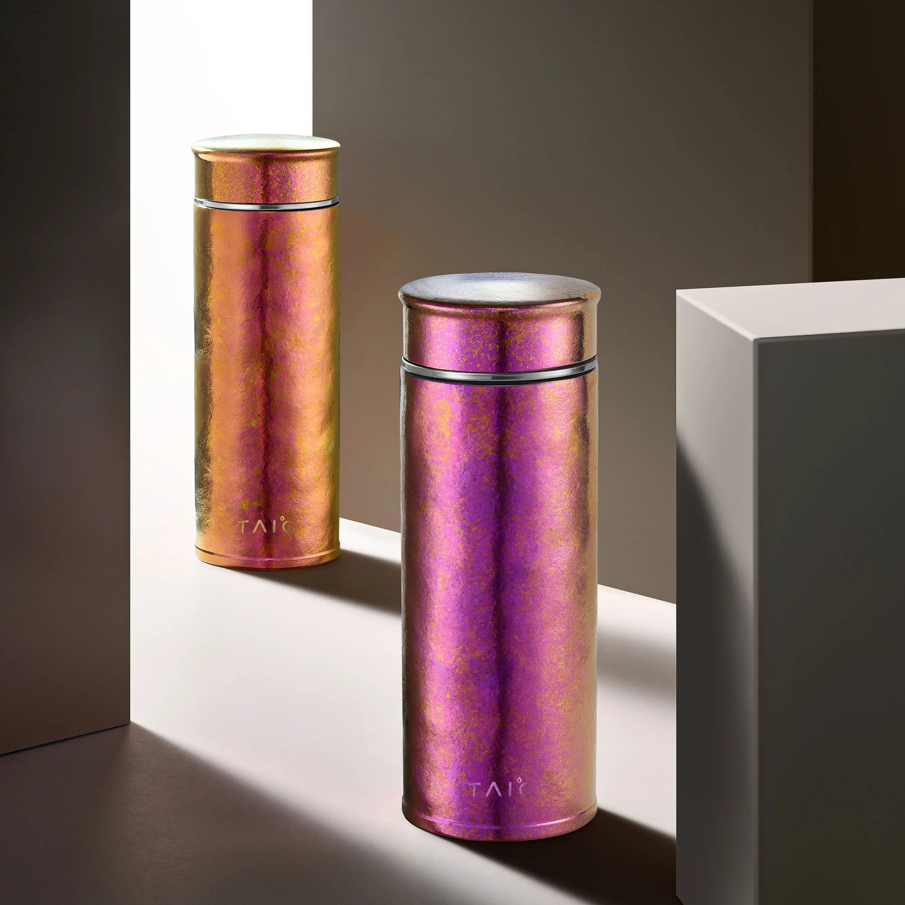 PURE TITANIUM MASTER WATER BOTTLE