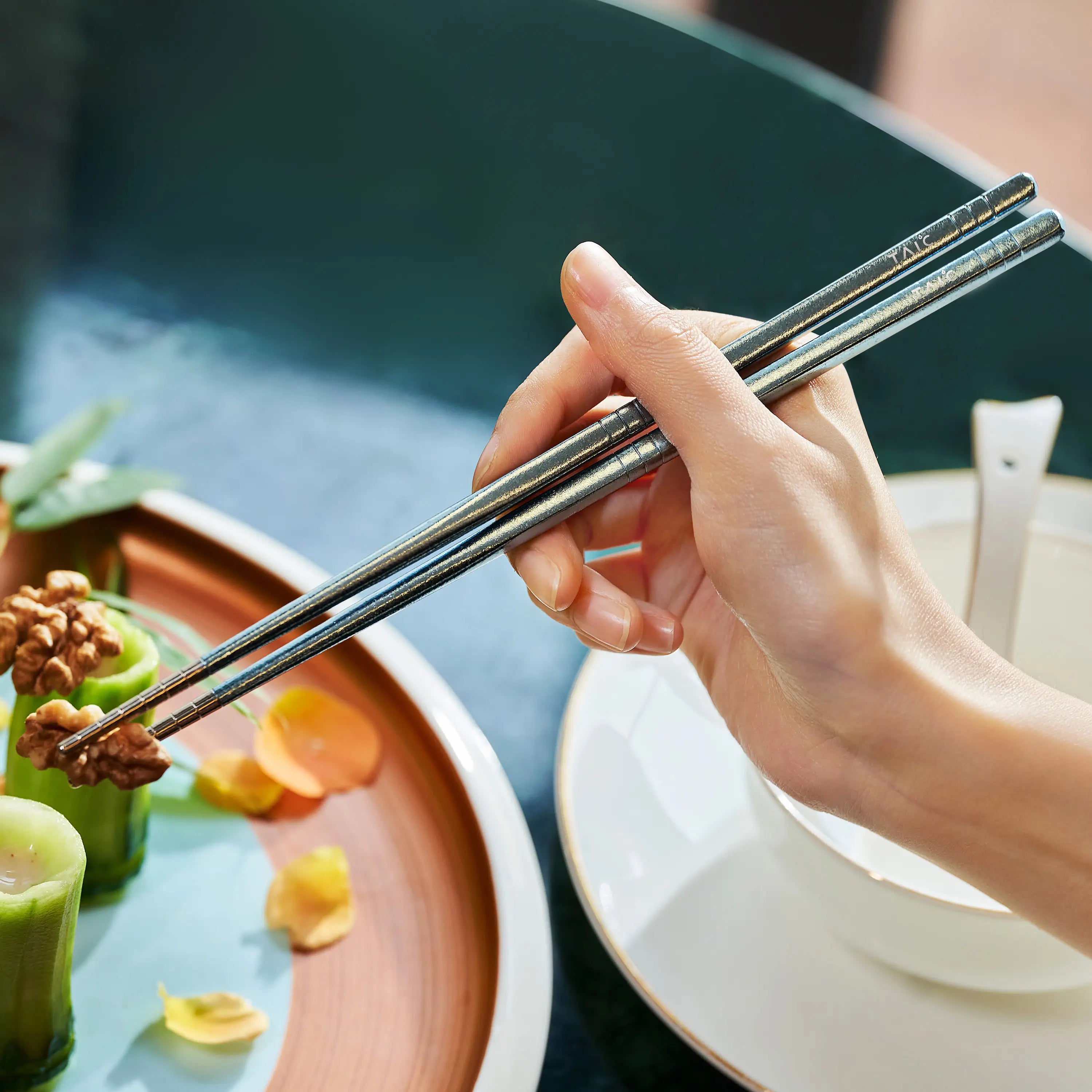 PURE TITANIUM CHOPSTICKS（Available from 2 pairs ）